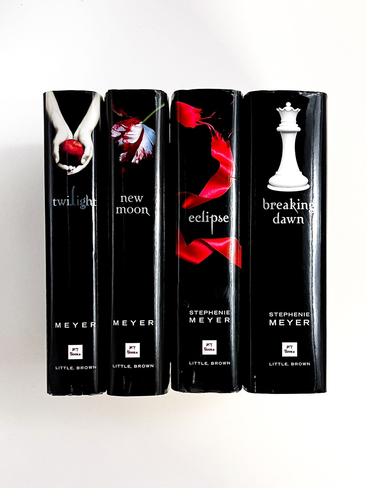 The Twilight Saga TWILIGHT; NEW MOON; ECLIPSE; BREAKING DAWN