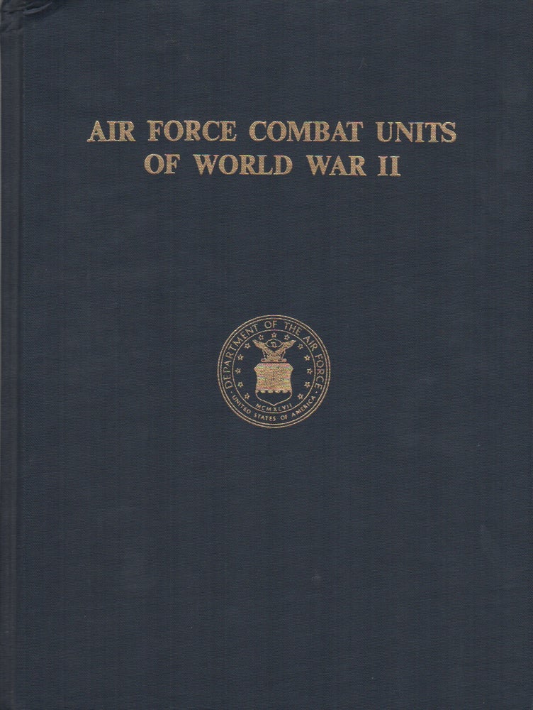 Item #42571 AIR FORCE COMBAT UNITS OF WORLD WAR II. Maurer MAURER.