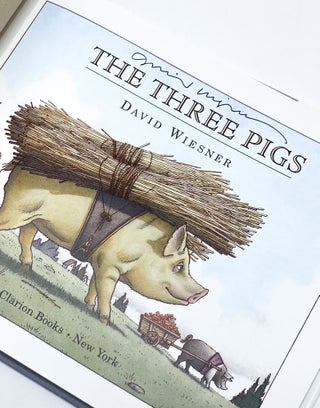 Item #45422 THE THREE PIGS. David Wiesner