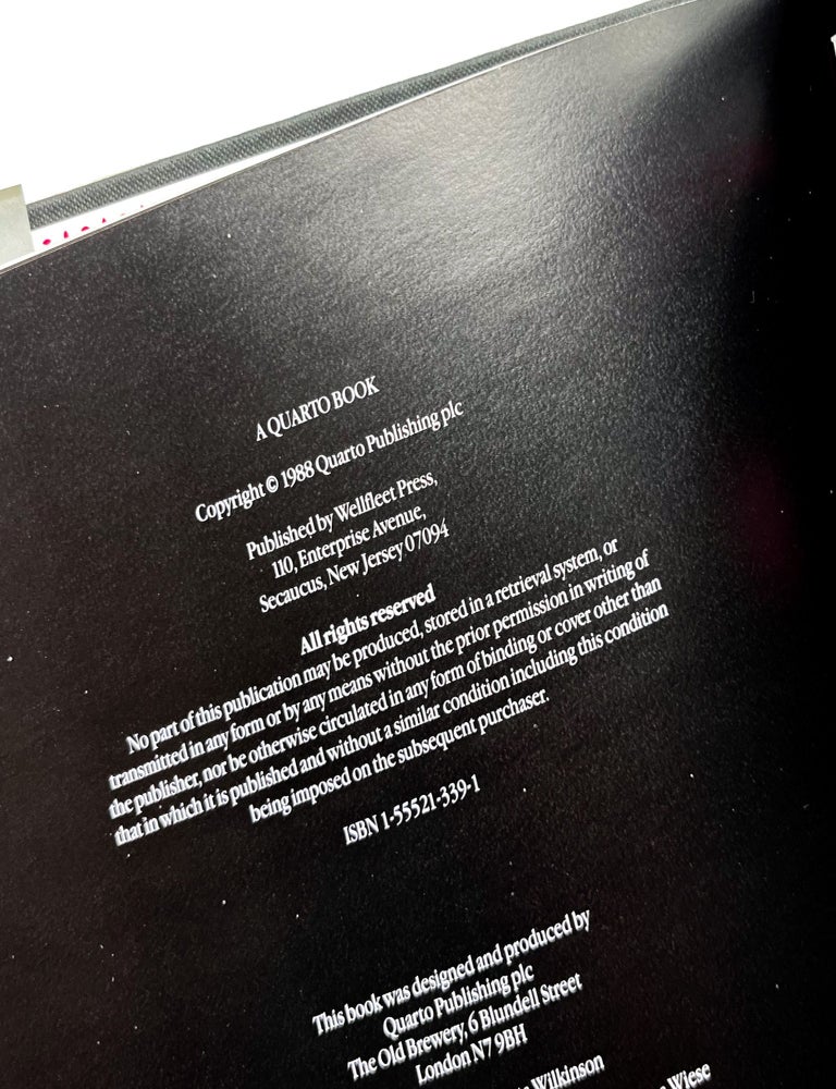 FASHION SOURCE BOOK
