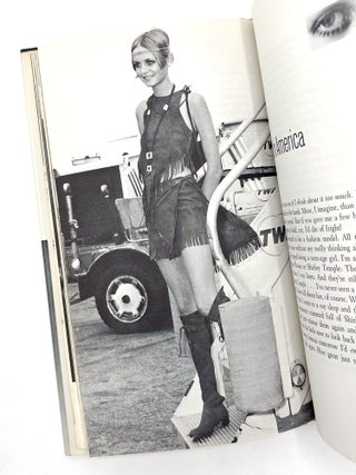 Item #55836 TWIGGY. Twiggy