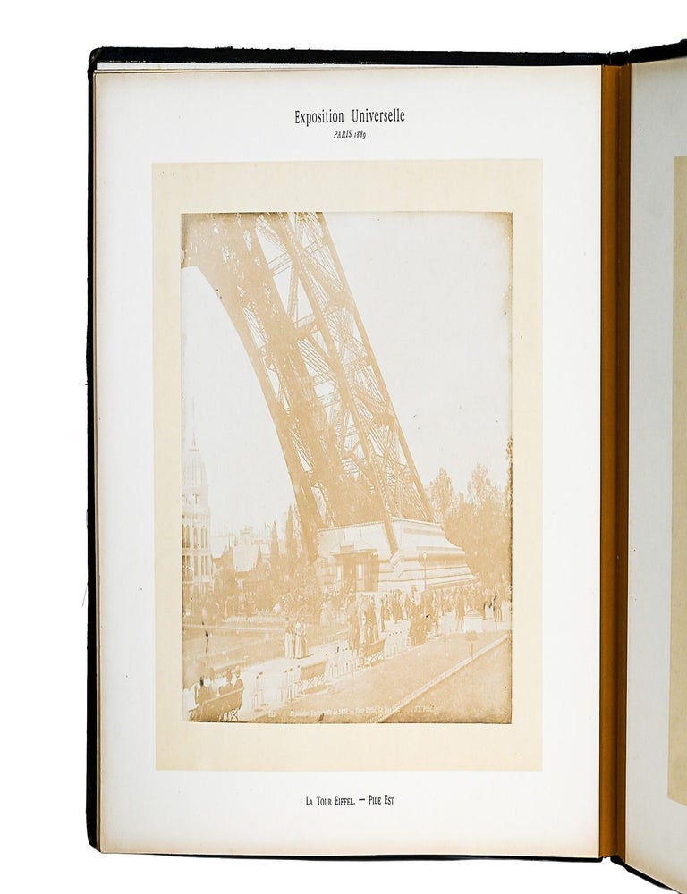 LA TOUR EIFFEL