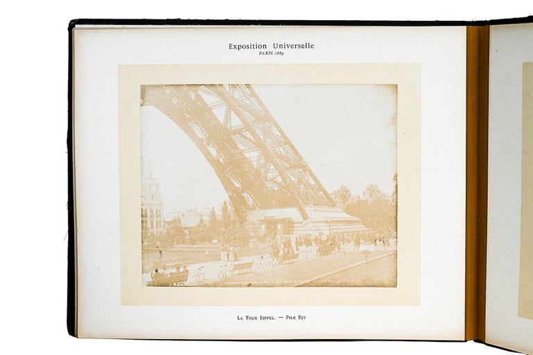 LA TOUR EIFFEL