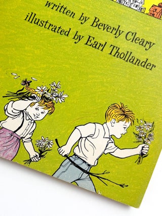 THE HULLABALOO ABC. Beverly Cleary, Earl Thollander.