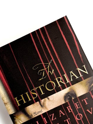 Item #56197 THE HISTORIAN. Elizabeth Kostova